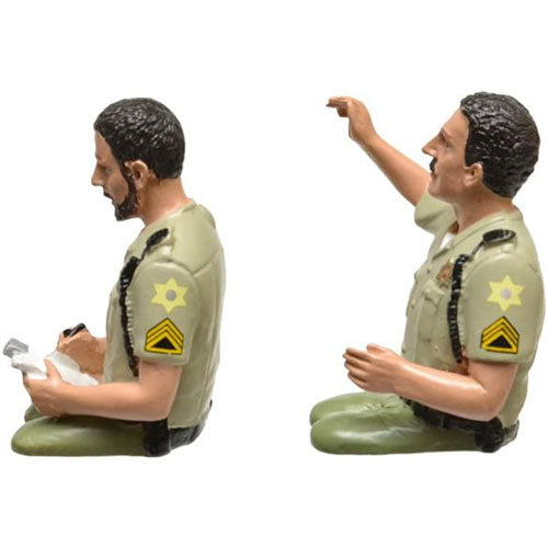 Seated Sheriff 1:24 Scale Figure (Set of 2)